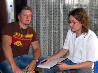 Gunnar und Lukas in einer Profilbesprechung