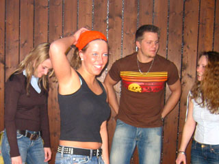 Teilnehmer in Tanzpose; Rechte: bzd. pr-team