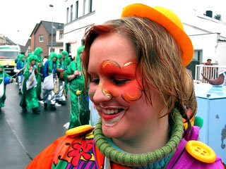 Sarah als Clown beim Zug; Rechte: bzd. pr-team